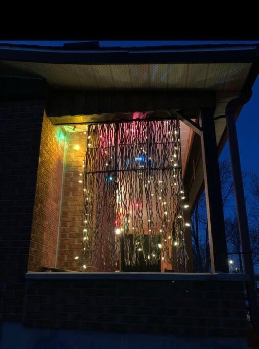 Havre Chez Guylaine Laval Exterior foto
